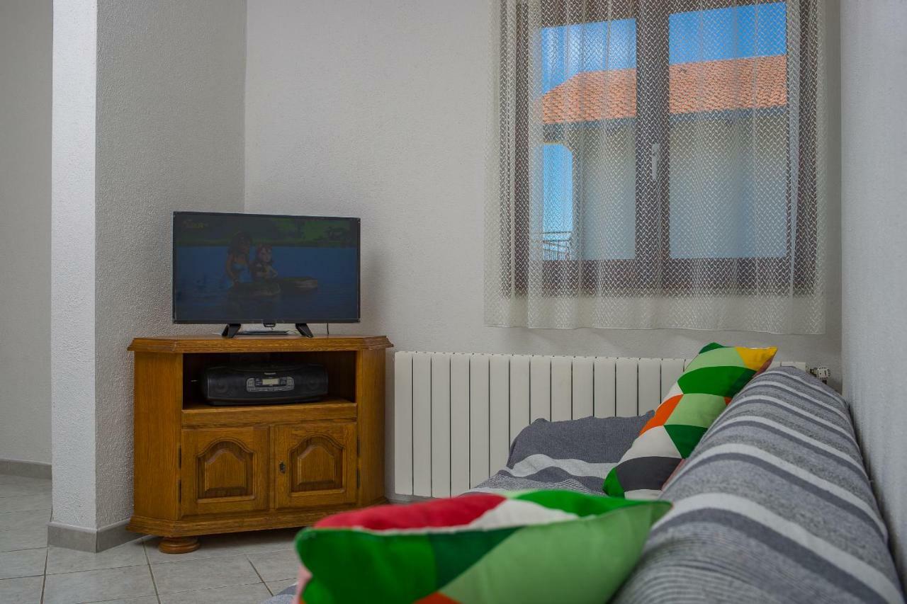 Rose Apartment *