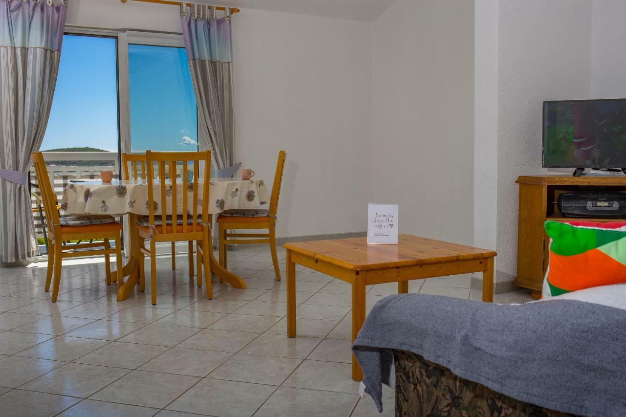 Apartament Rose *